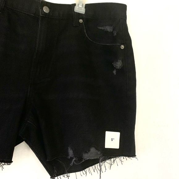 Old Navy Distressed Black Jean Shorts Raw hem - Picture 7 of 11
